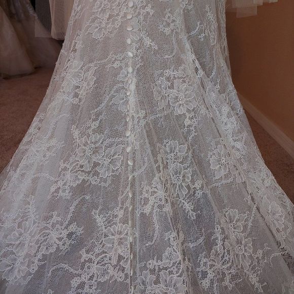 NWT Liancarlo Original Wedding Gown Style #6870 - Picture 5 of 9